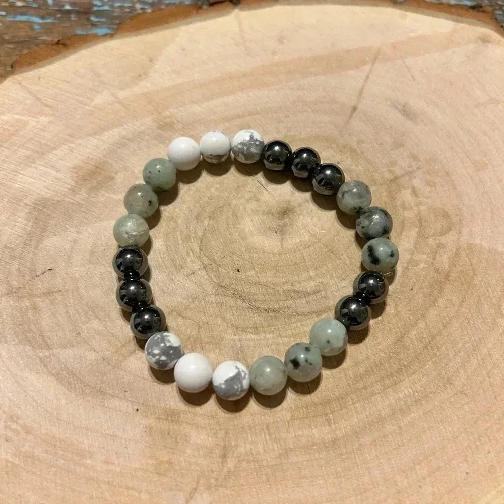 Handmade 🥝 Kiwi jasper + Hematite + Howlite Crystal beaded  bracelet 🥝